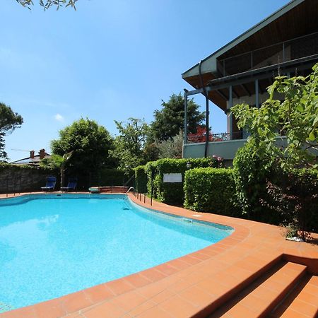 B&B Family First Capriate San Gervasio Bagian luar foto