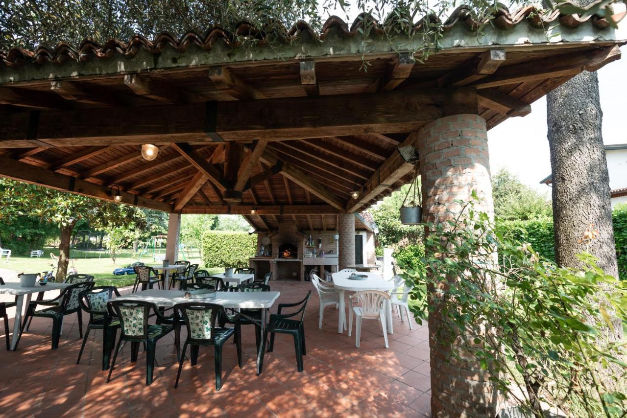 B&B Family First Capriate San Gervasio Bagian luar foto