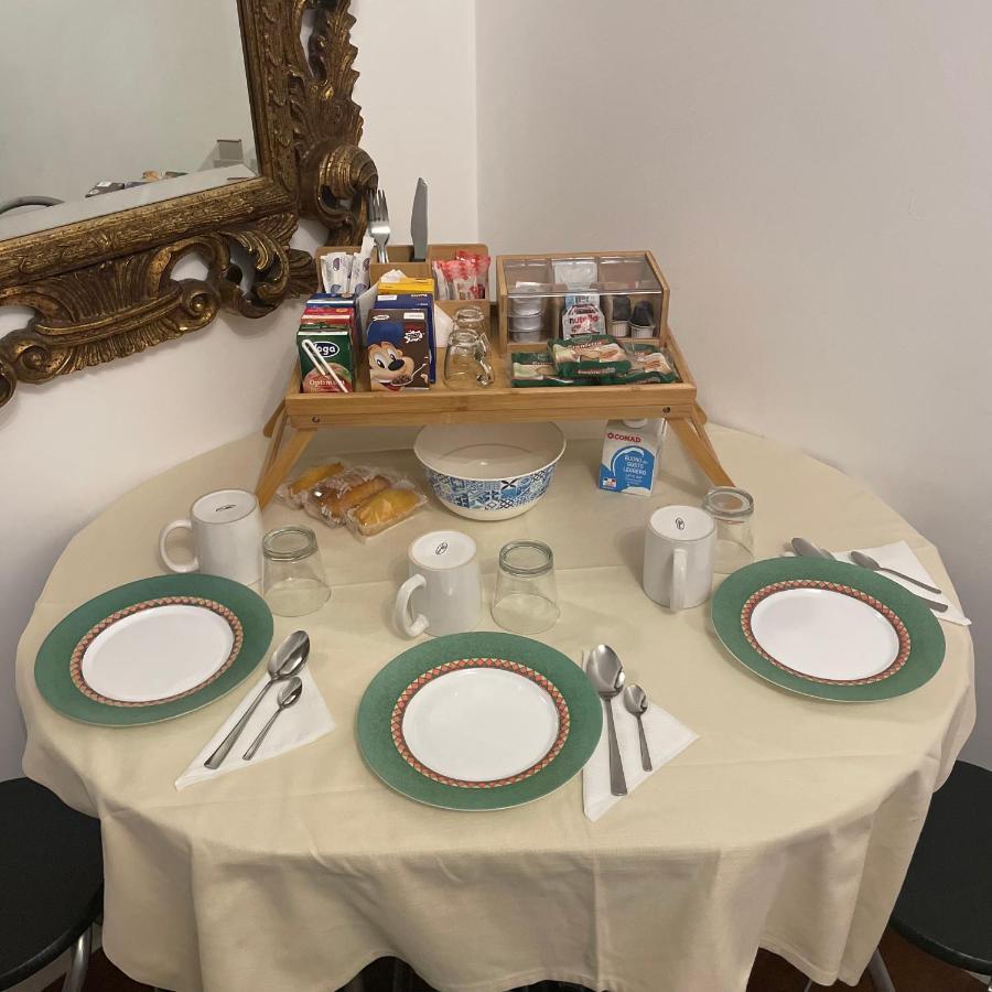 B&B Family First Capriate San Gervasio Bagian luar foto