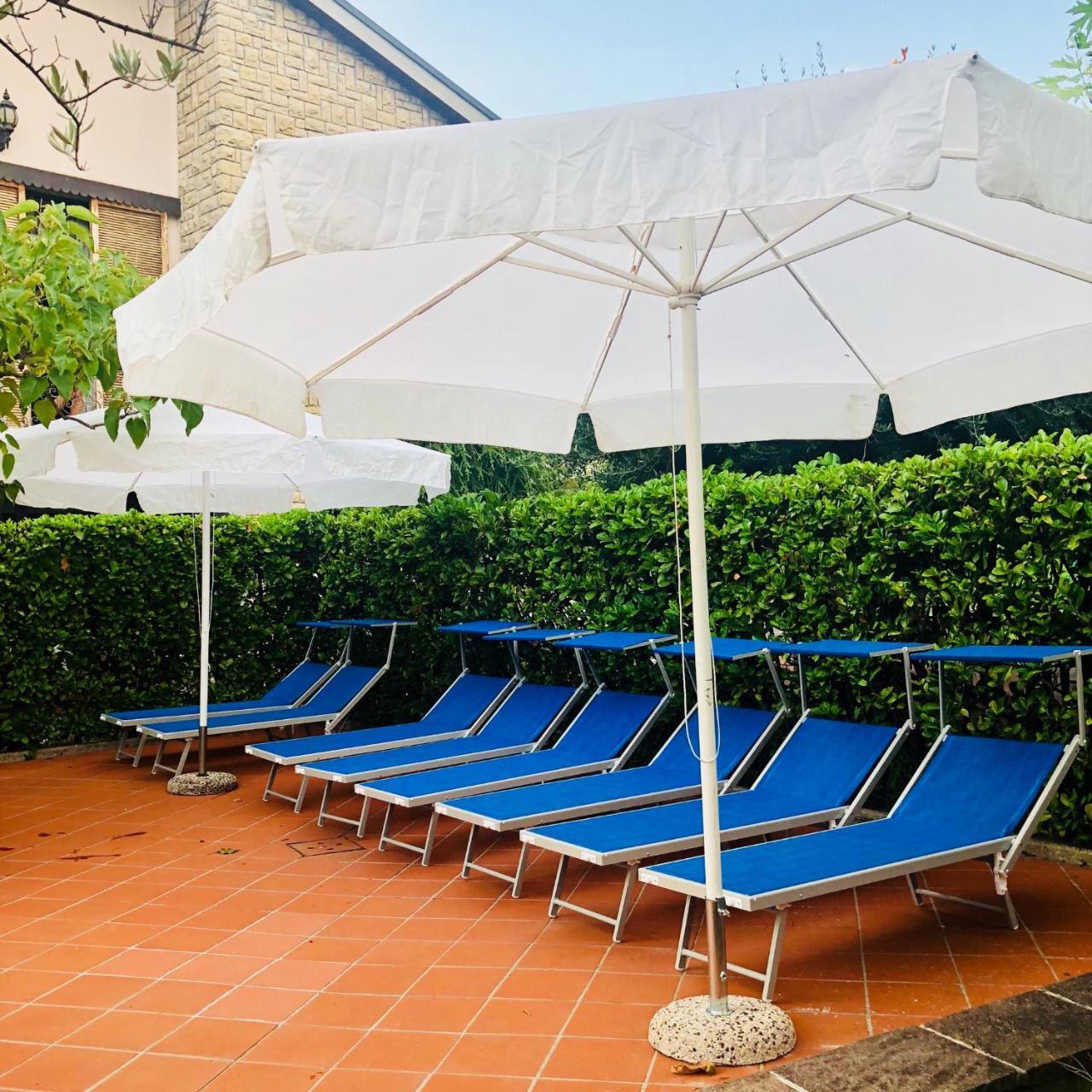 B&B Family First Capriate San Gervasio Bagian luar foto