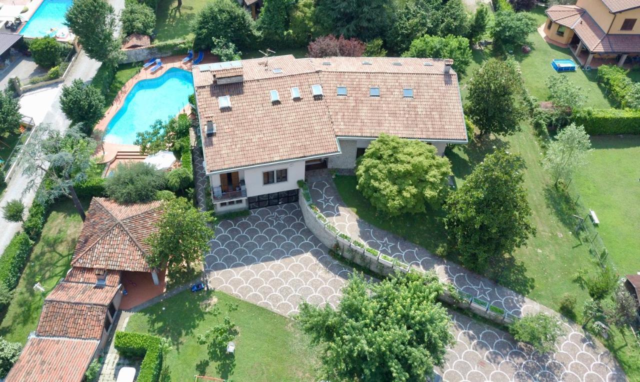 B&B Family First Capriate San Gervasio Bagian luar foto